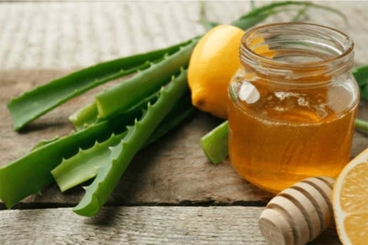 ماسک عسل و آلوئه ورا برای رطوبت رسانی عمقی